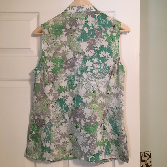 Tahari sleeveless top size medium - Picture 4 of 6